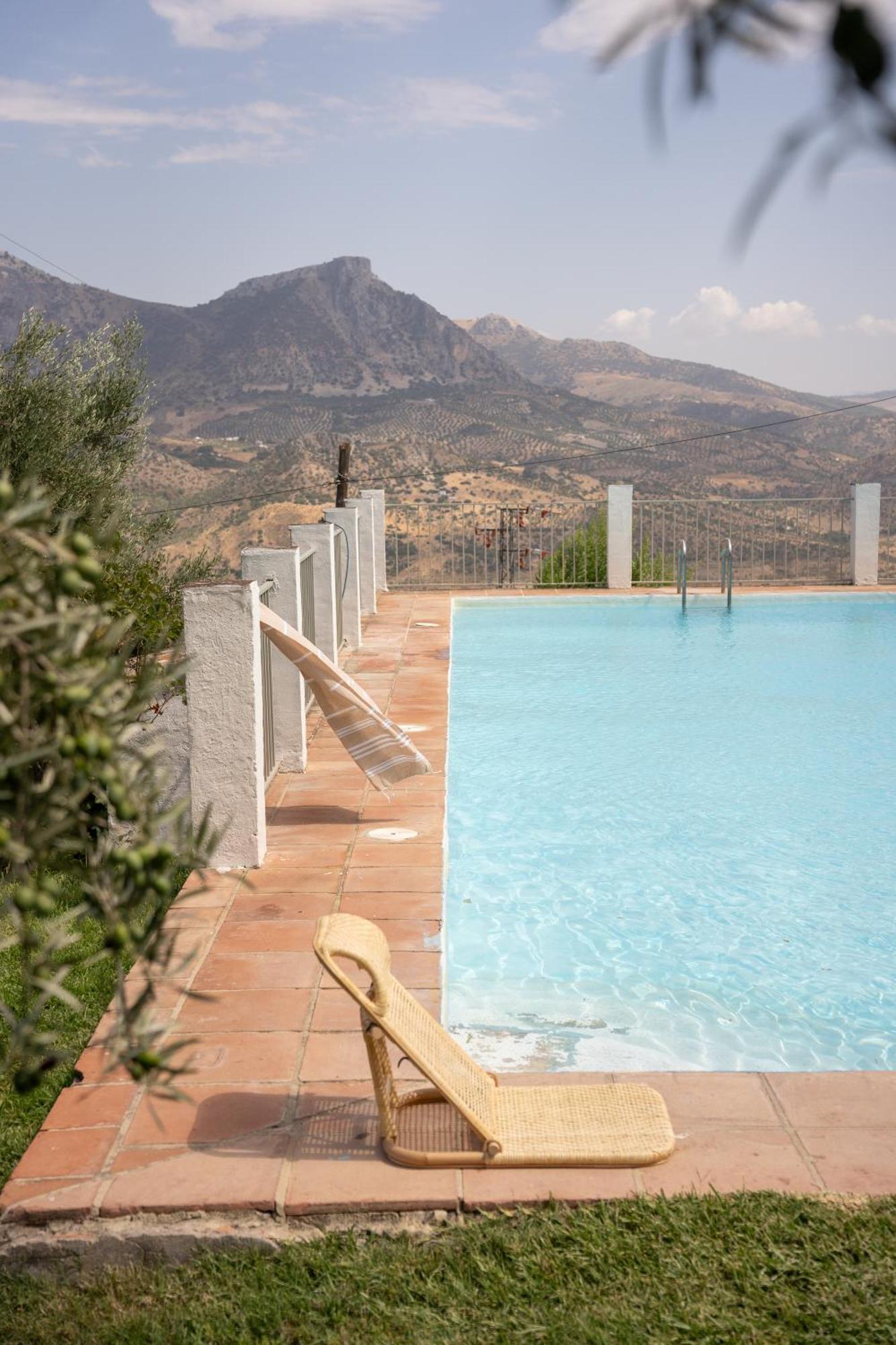 Finca Luca Oliva Zahara De La Sierra Eksteriør billede